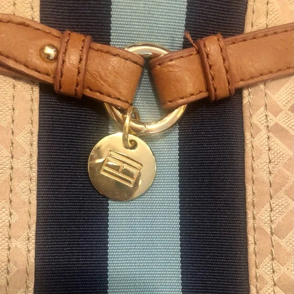 Tommy Hilfiger vintage tan logo shoulder bag with blue stripes down the middle - Picture 3 of 7